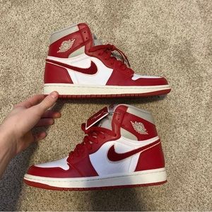 Size W9.5 - Wmns Air Jordan 1 High OG ‘Newstalgia Chenille' Red/White VNDS